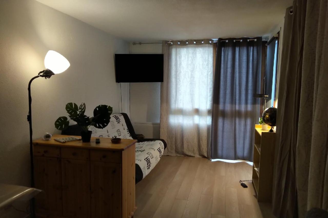 Appartement 604 Avec Vue Sur La Vallee De La Cerdagne Font-Romeu-Odeillo-Via Luaran gambar